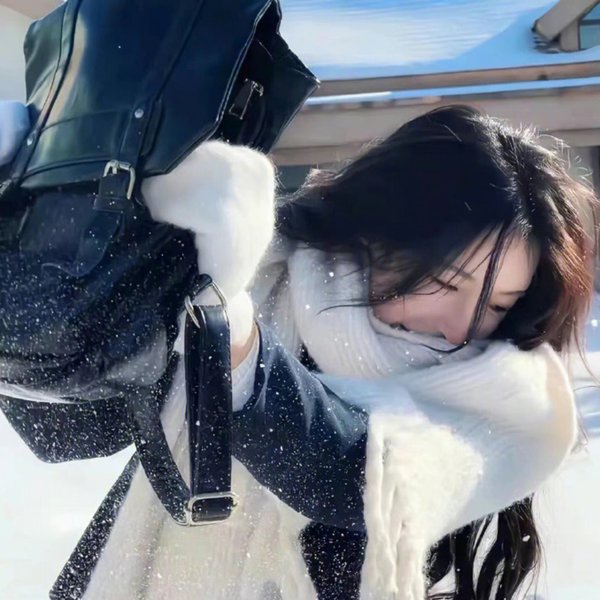 含苞待放海报