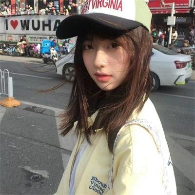 女子的生活海报